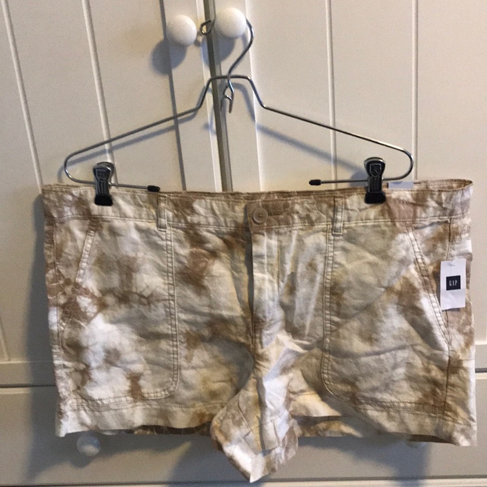 GAP Tie Dye Patch Pocket Short Shorts